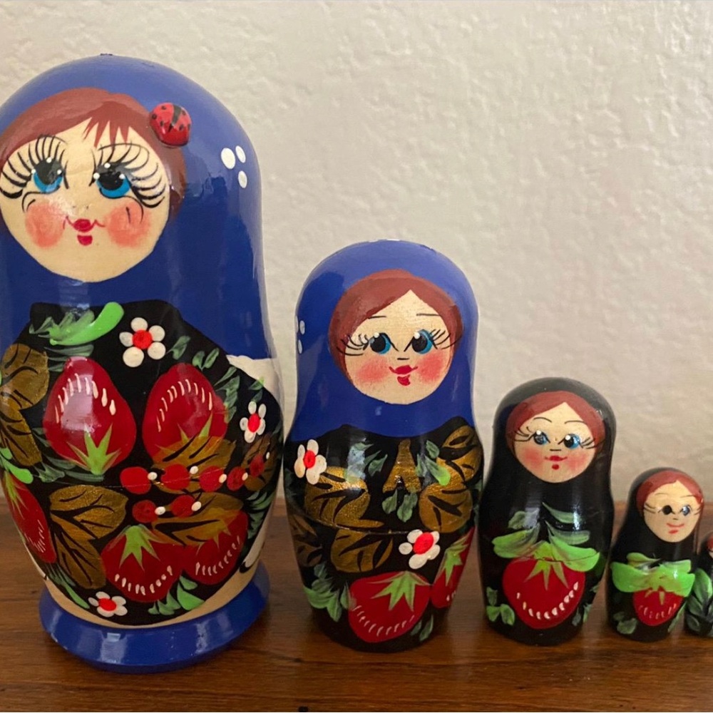 Blue and Red Folk Art Nesting Dolls 5 pieces